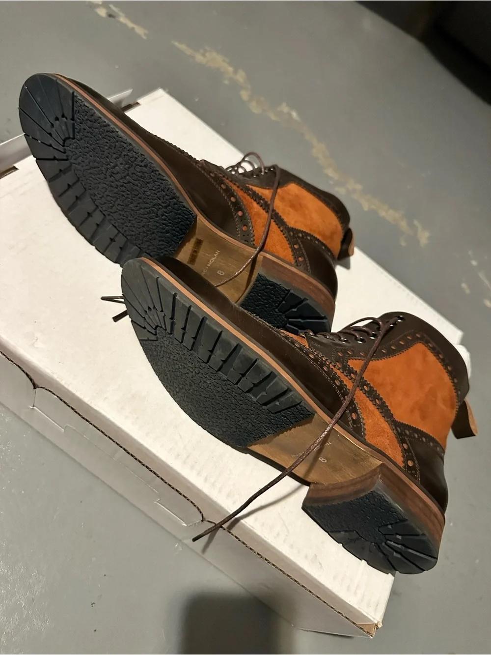 Men's Two-Tone Brown Brogue Lace-Up Boots size 8